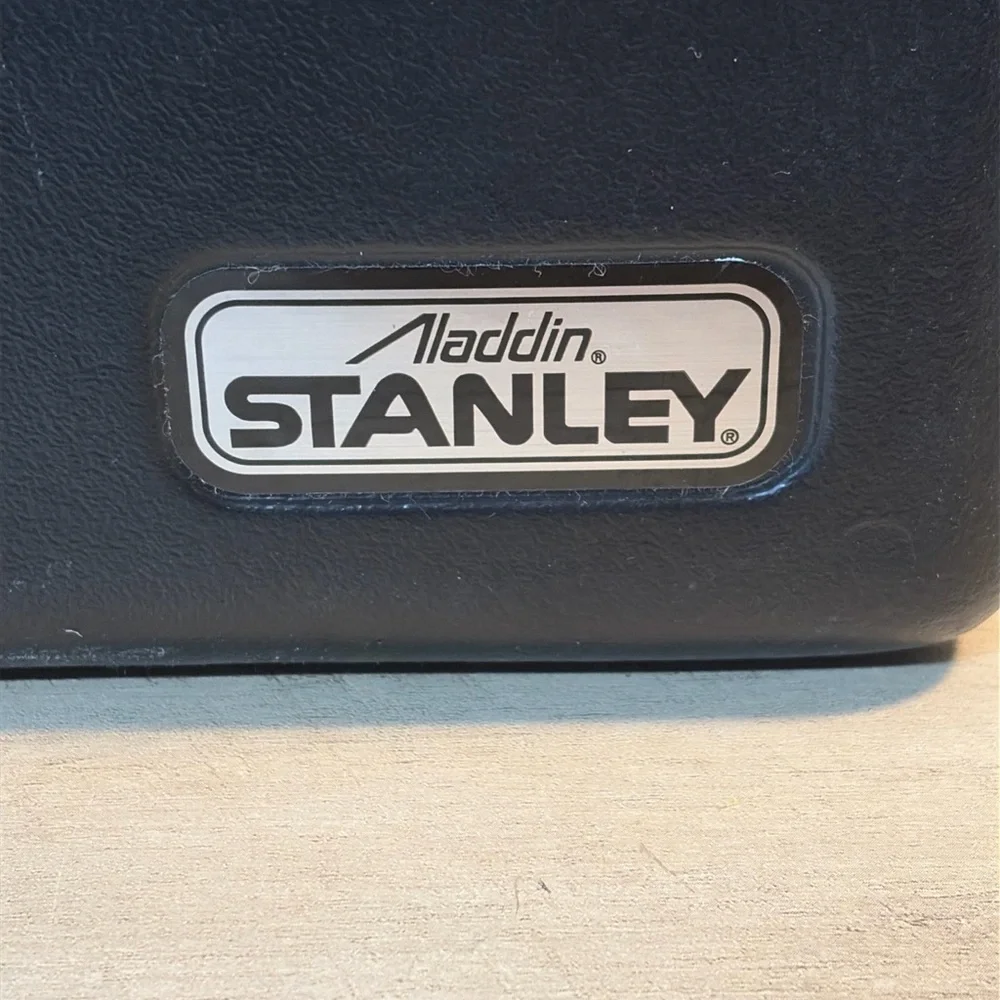 Stanley Aladdin Lock Lid Cooler Black With Two Compartment Holds Stanley Thermos - Picture 2 of 15